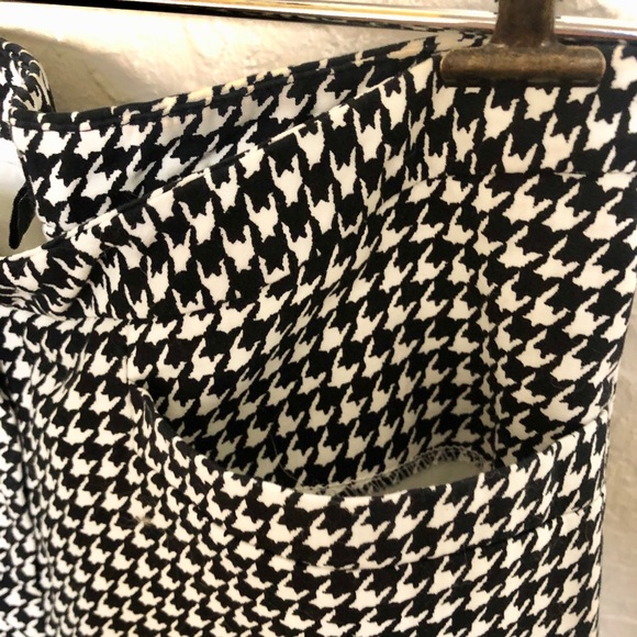 Houndstooth printed crop pants 🎱 - Picture 5 of 10